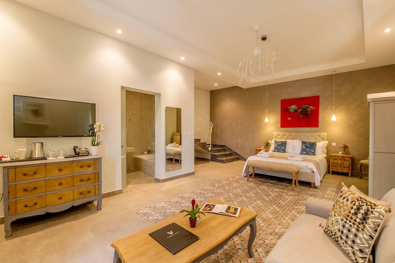 فندق Viewpoint Boutique Living كْسْليندي المظهر الخارجي الصورة